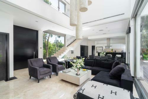 Villa Las Olas With Security, Rooftop, Pools, Golf In Gran Bahia Principe