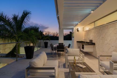 Villa Las Olas With Security, Rooftop, Pools, Golf In Gran Bahia Principe