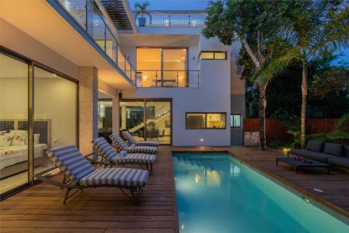 Villa Las Olas With Security, Rooftop, Pools, Golf In Gran Bahia Principe