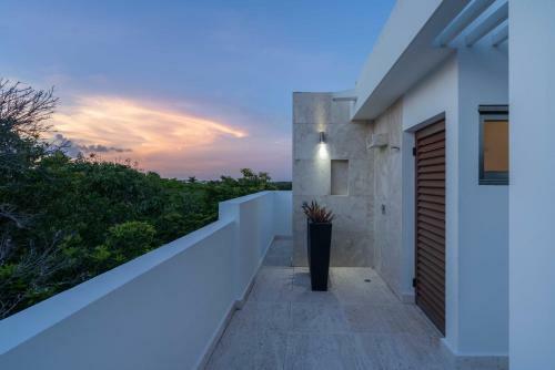 Villa Las Olas With Security, Rooftop, Pools, Golf In Gran Bahia Principe