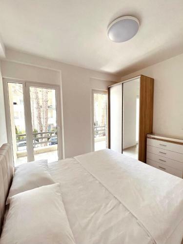 Pine Breeze Apartment Gjiri I Lalezit