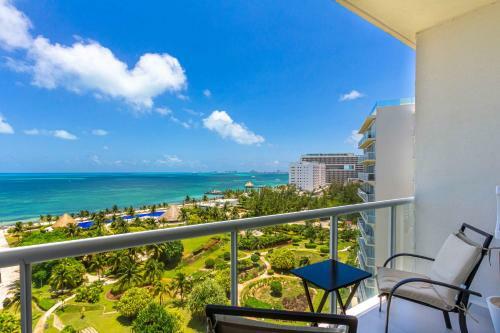 Amara Beachfront Apartments By The Sea