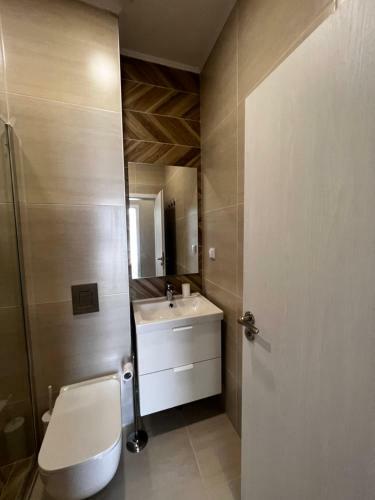 Las Brisas Garden Apartment