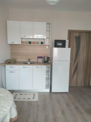 Daria Luxury Seaside Apartment