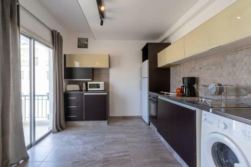 Apartamento Terre 1-br Apt In Larnaca + Balcony