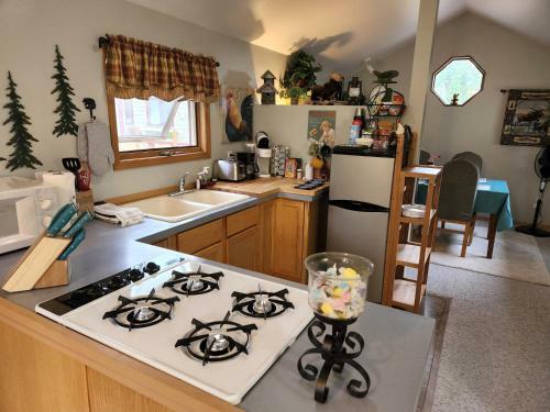 Hostal Duck Duck Moose Guest House