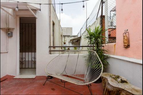 Rustic Chic House, Steps Away From Reforma
