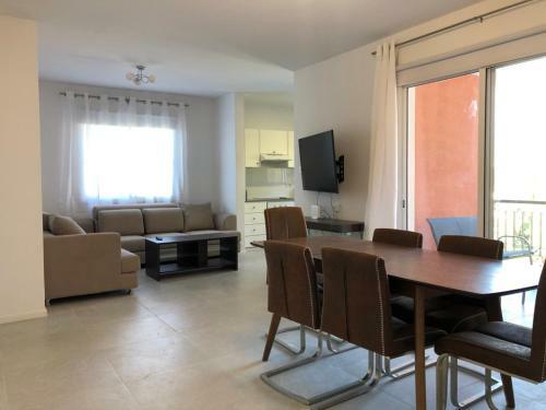 Charming Apartment In Paphos Central Location