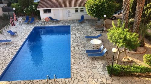 Charming Apartment In Paphos Central Location