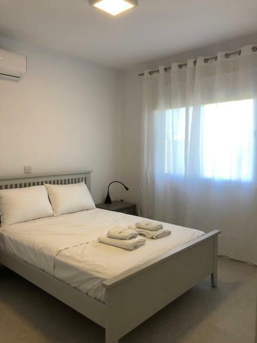 Charming Apartment In Paphos Central Location