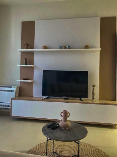 Modren Apartment In Green Coast Resort
