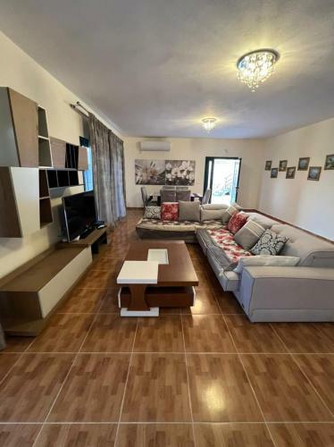 Xhorxhi Villa