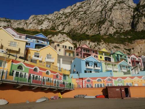 Apartamento Spectacular Beachfront Duplex On The Mediterranean - Caleta, Catalan Bay