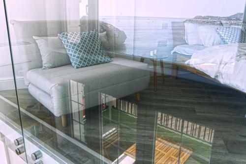 Apartamento Spectacular Beachfront Duplex On The Mediterranean - Caleta, Catalan Bay
