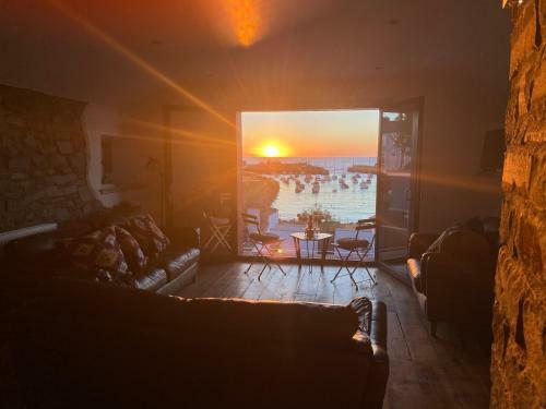 Island House - The Best Panoramic Harbour Views