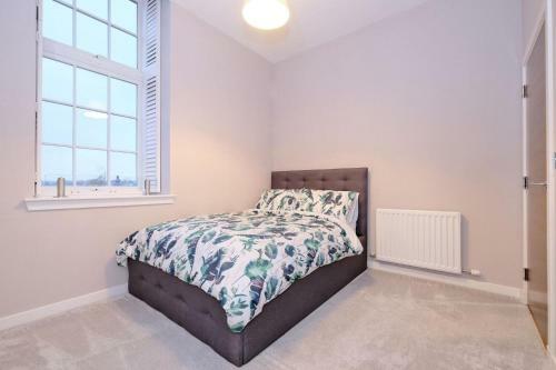 Stunning Central Two Bedroom Executive Apartment