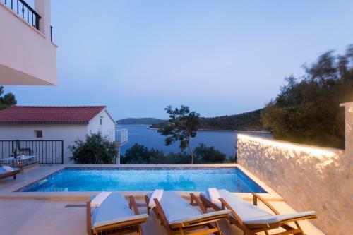 Villa Maestral