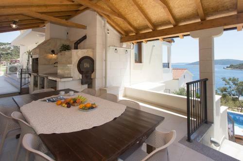 Villa Maestral