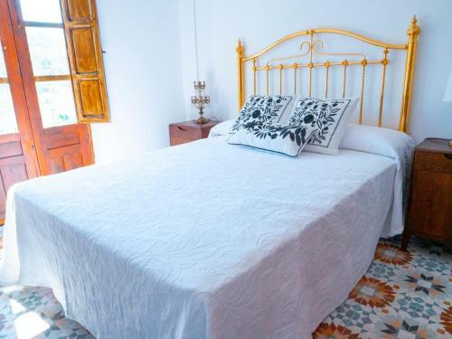 Casa Carmen Alcal� Del J�car