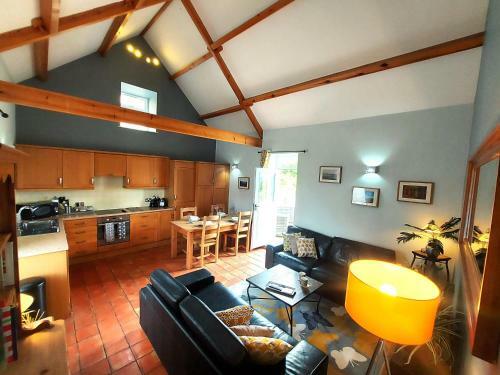 Luddie's Country Cottages - Rose Cottage