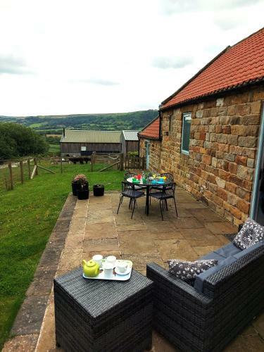 Luddie's Country Cottages - Rose Cottage