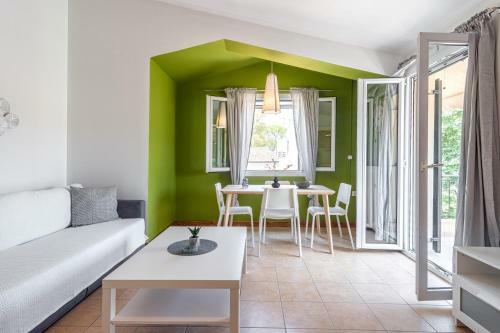 Quiet Sea View 1bd Apartment, Corfu Town