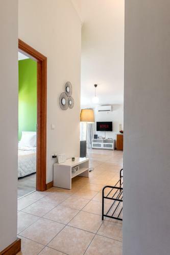 Quiet Sea View 1bd Apartment, Corfu Town