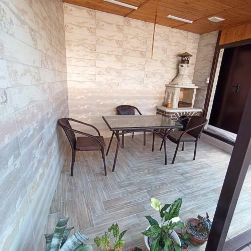 Hostal Pensiune In Apropiere De Aeroportul Chi?in?u