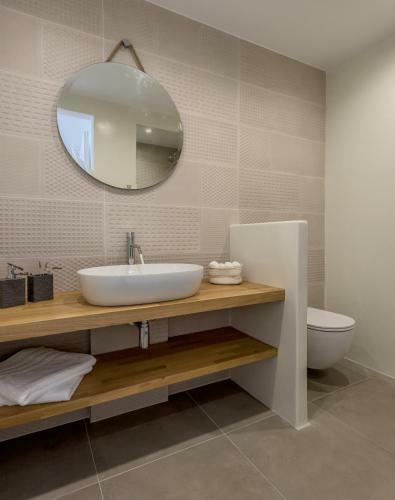 Elyos Boutique Apartments