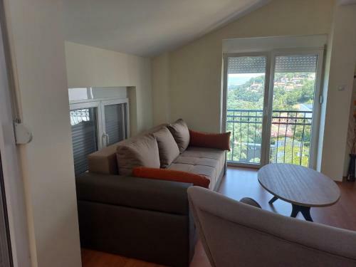 Apartmanents Valentino-naselba Konjsko