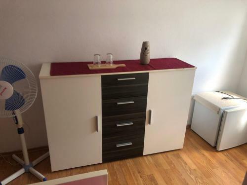 Hostal Apartmani Pejovic Sutomore