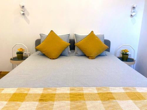 Pine Tree Apartment