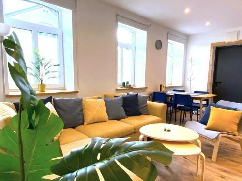 Pine Tree Apartment