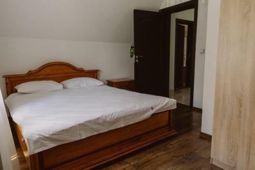 Hostal Vila Alsace Podu' Cu Lanturi
