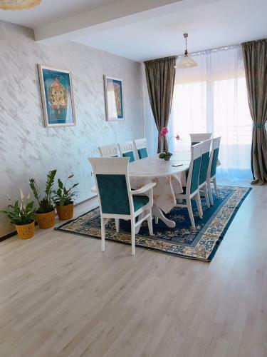 Buddha Grand City Apartment