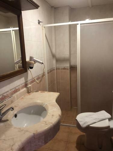 Apartamento Azak Suit Otel