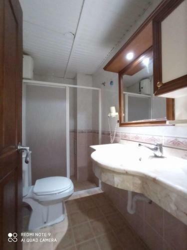 Apartamento Azak Suit Otel