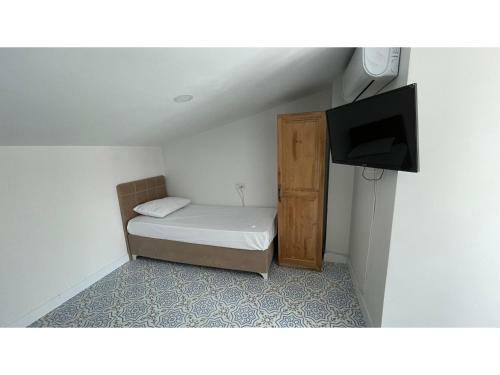 Hostal Khalkis