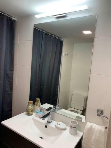 Amplio Y Moderno Apartamento En Coraz�n De Pocitos