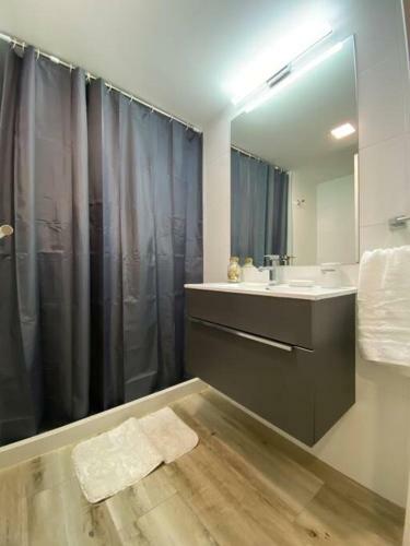 Amplio Y Moderno Apartamento En Coraz�n De Pocitos