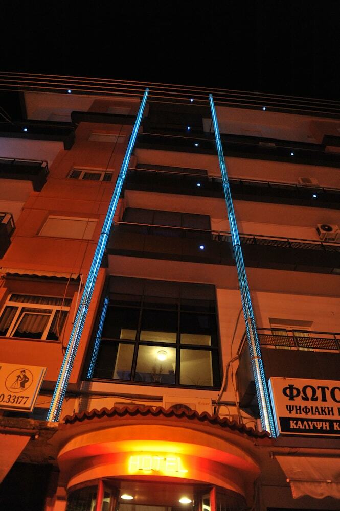 Emporiko Hotel