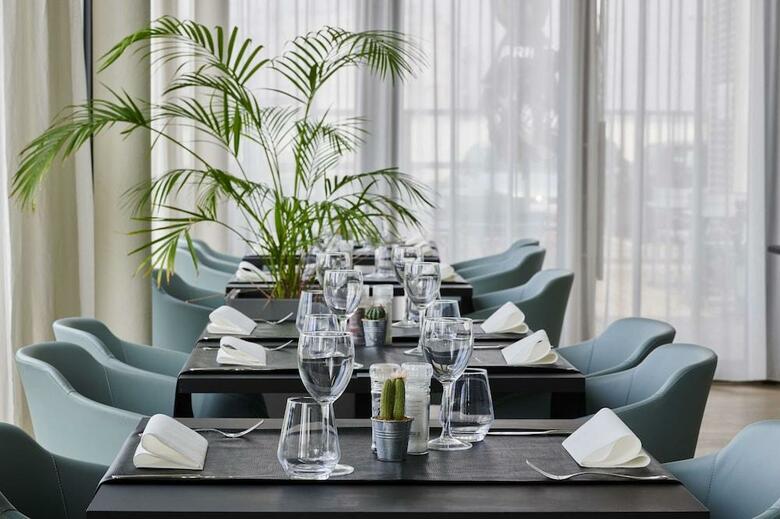 Hotel Park Inn By Radisson Liege Airport