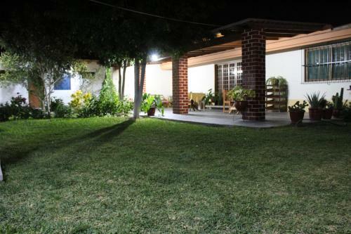 Albergue La Angostura House