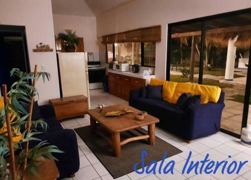 Hermosa Casa Con Piscina Y Rancho En El Puerto