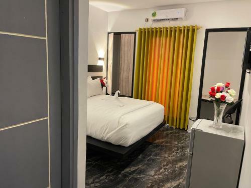 Hotel H�tel Vend�me Douala