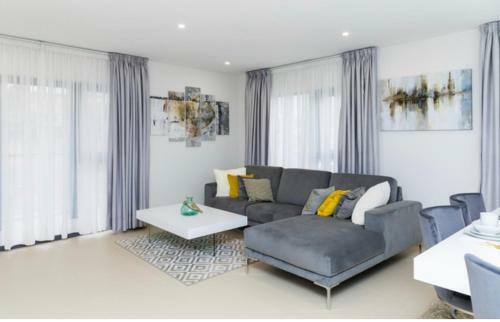 Executive 3 Bedroom Apartment Space Available