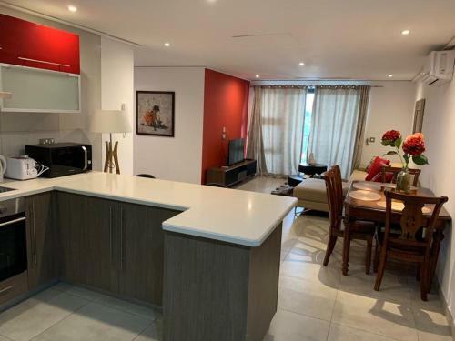 Apartamento Luxurious 2 Bedroom Space Available