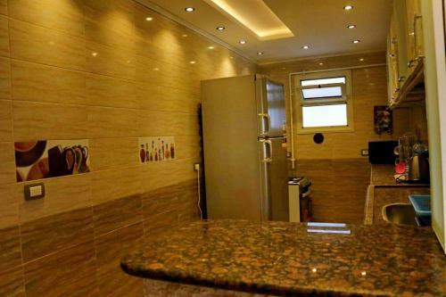Hotel Apartment- Louran, Alex