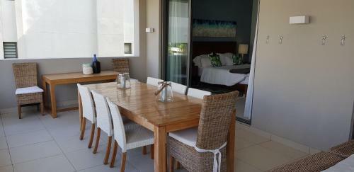 Beachwalk Deluxe Apartment - 50 Steps To The Beach