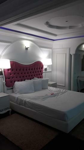 Hotel Raya Tichy